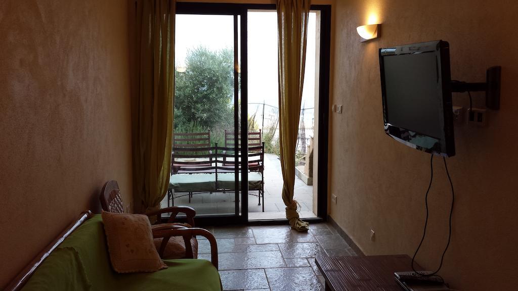 Castelia Hotel Lumio  Quarto foto